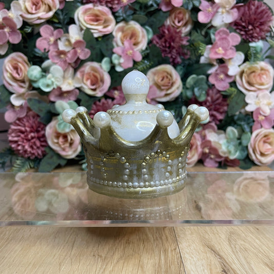 Kronendose klein in verschiedenen Designs